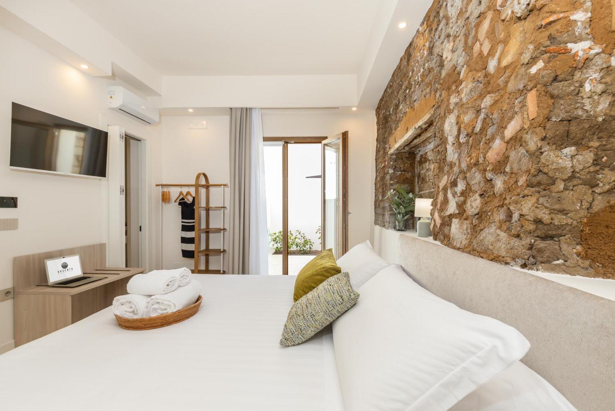 Ausentu Guest House Tortoli Ngoại thất bức ảnh