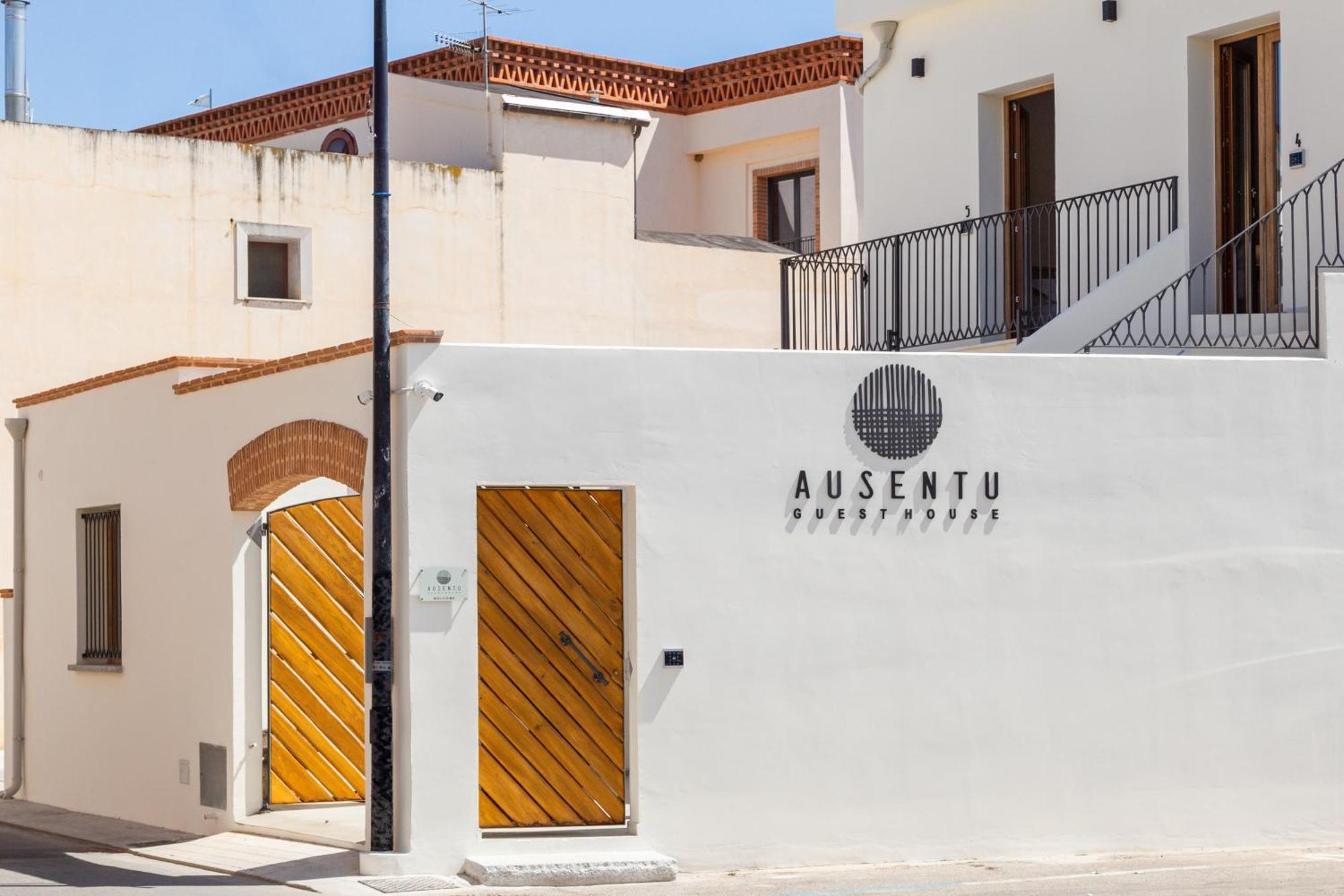Ausentu Guest House Tortoli Ngoại thất bức ảnh