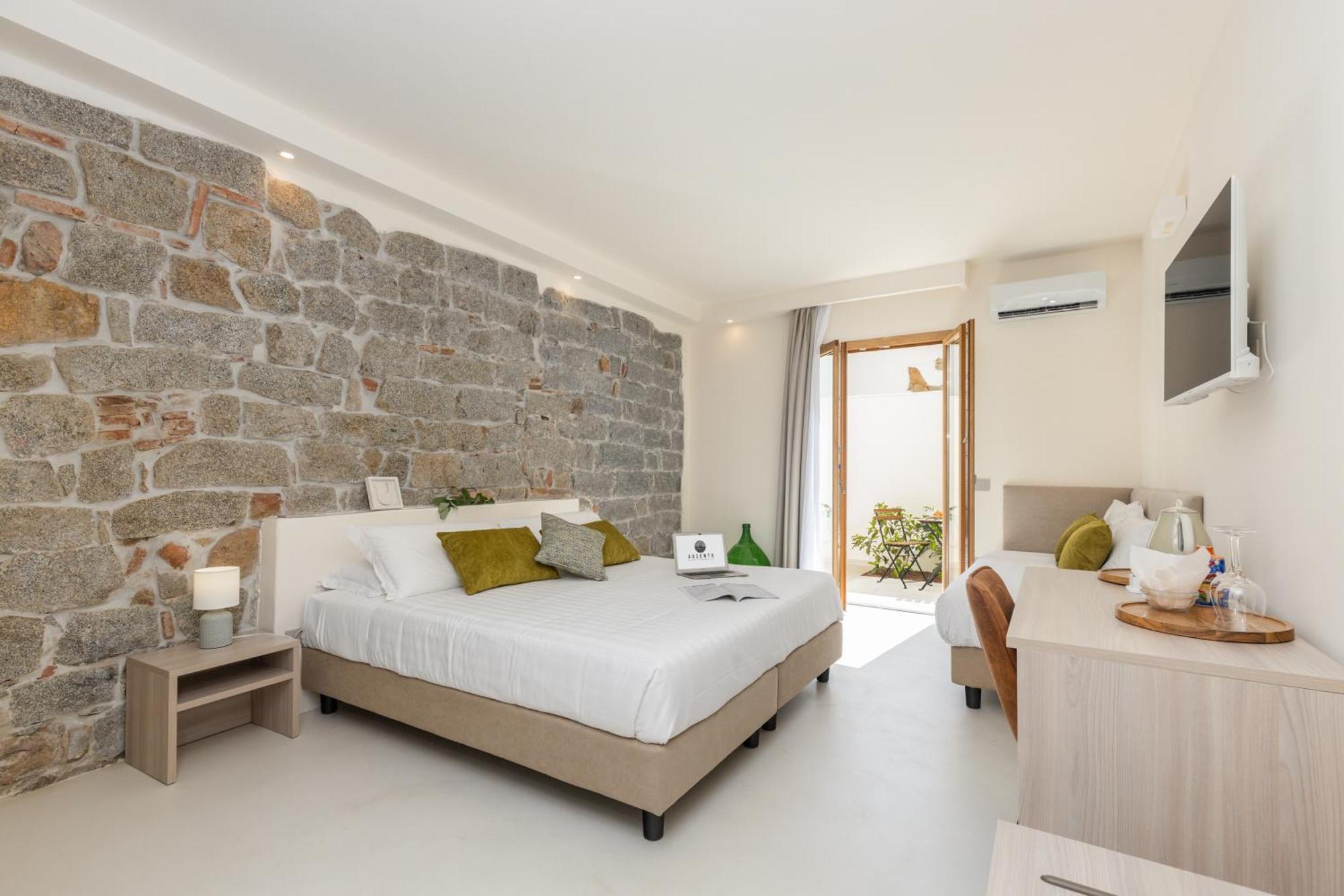 Ausentu Guest House Tortoli Ngoại thất bức ảnh